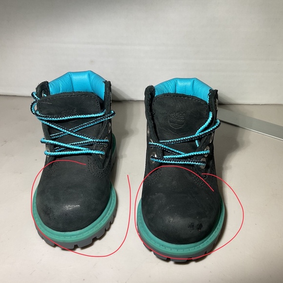 Timberland Black and Blue Toddler Boots Size 4 - Picture 8 of 9